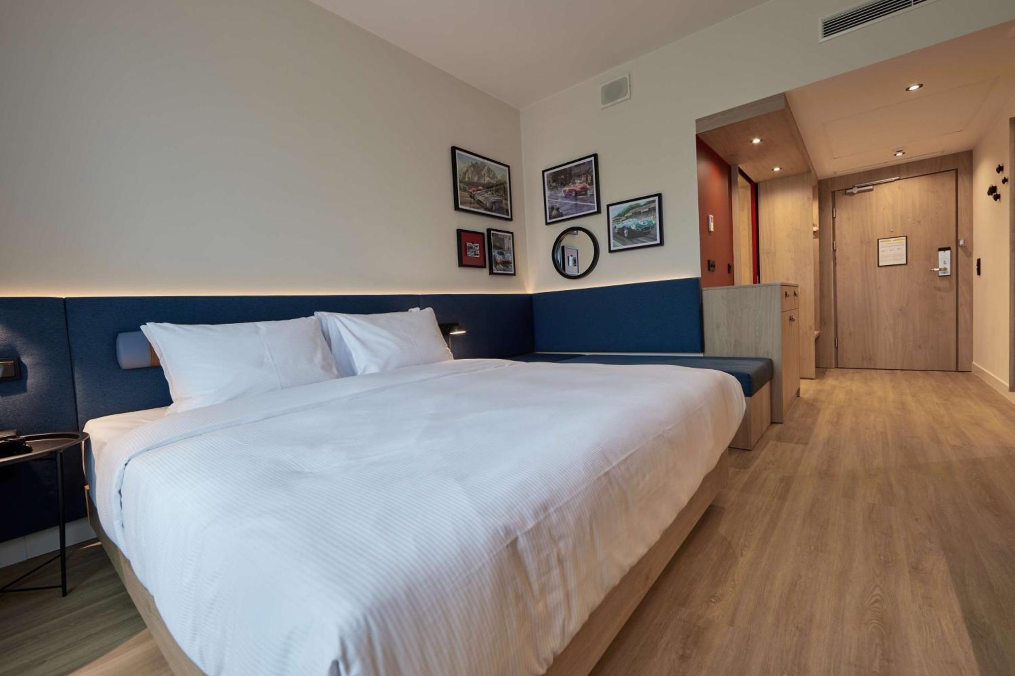 Hampton By Hilton Poznan Swarzedz Hotel Eksteriør billede